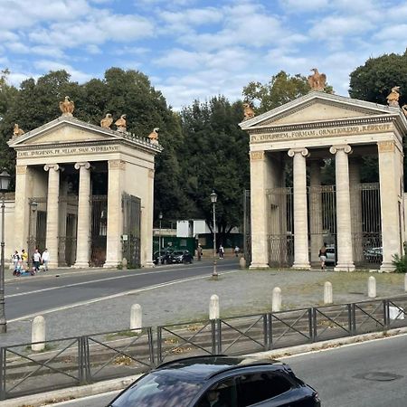 Center House Colosseo Рим Екстериор снимка